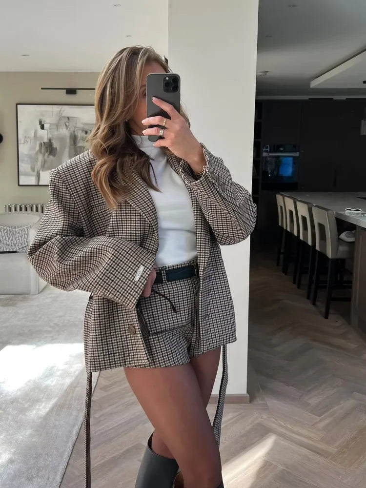 Retro Blazer & Short Set Dames – Losvallend Pak met Riem