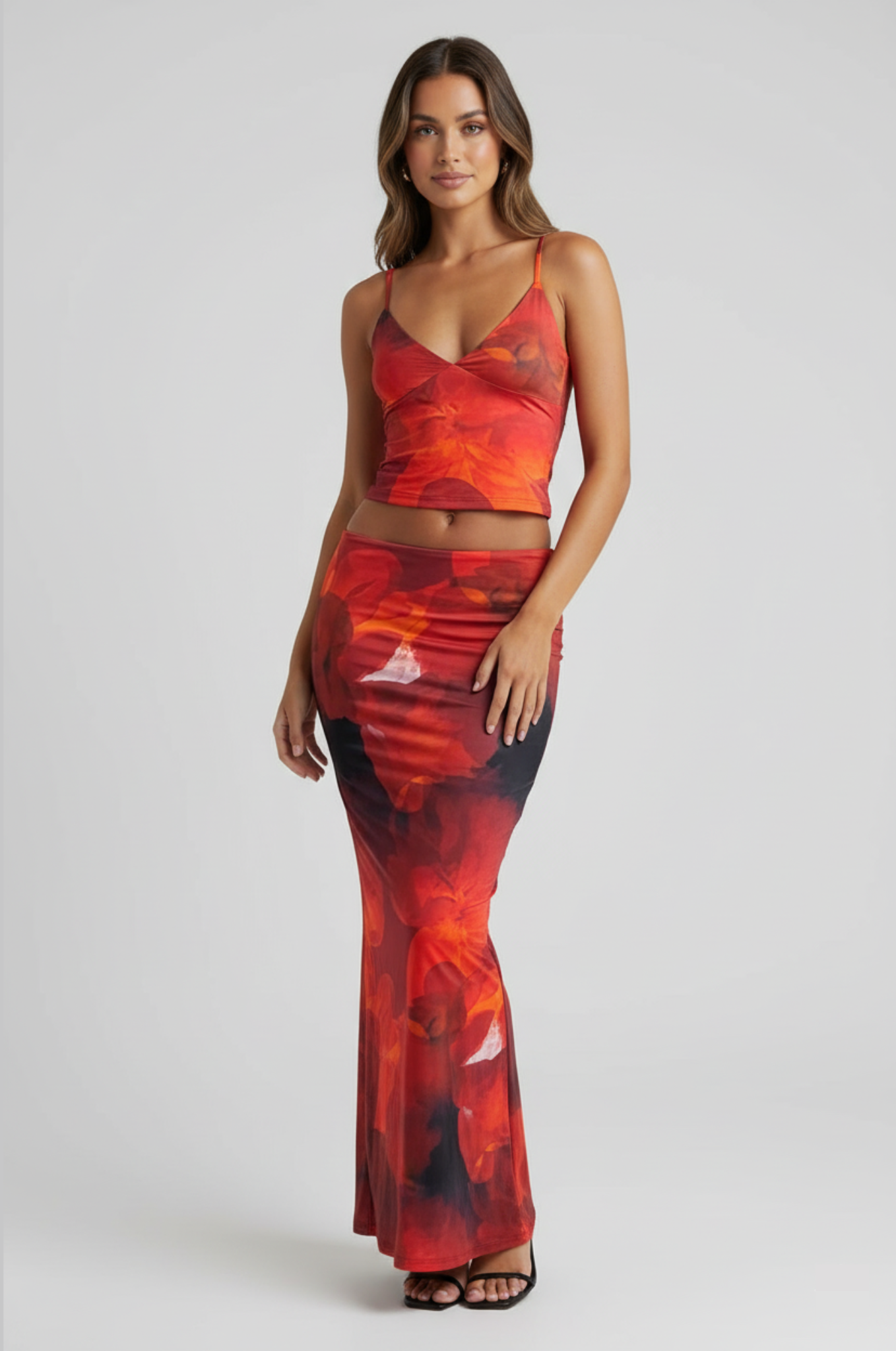 Tie-dye set – V-hals top & maxi-rok